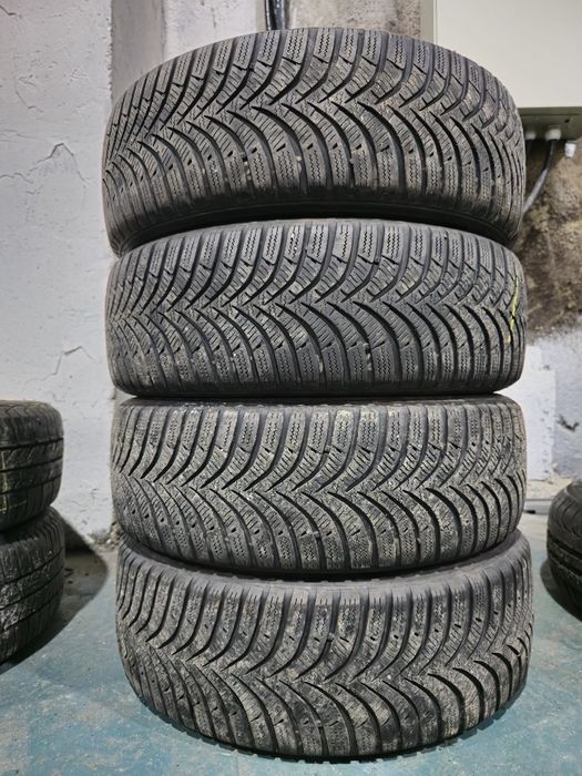 4x 185/65/15 M+S HANKOOK 6MM Stare excelentă