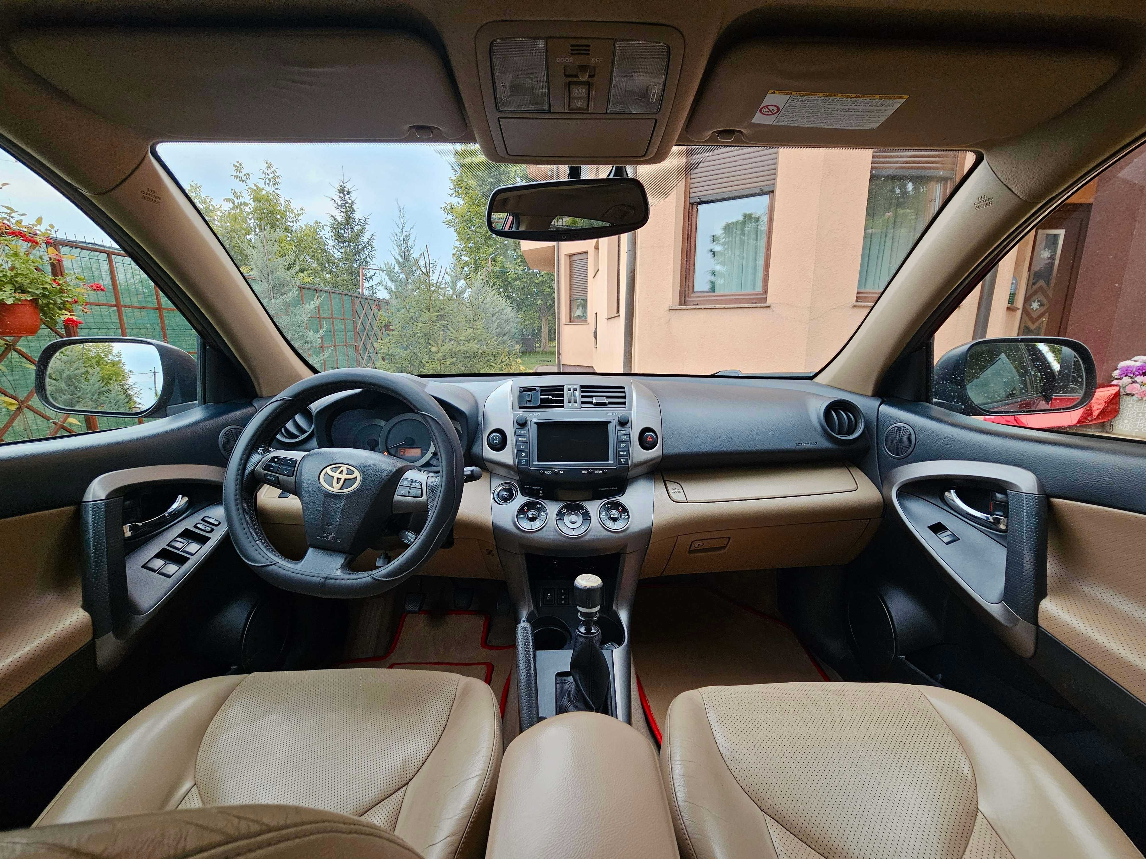 Vand Toyota Rav4 2010 2.2 D4D MT - 4X4  Pachet Luxury