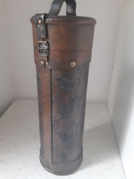 Cutie pentru sticla vin, șampanie..