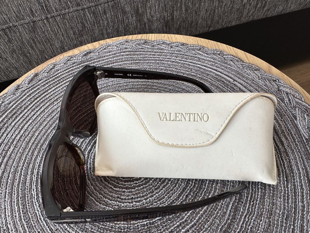 Оригинални слънчеви очила Valentino