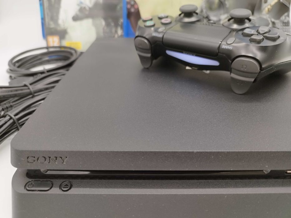 [ps4] Пълен Комплект PlayStation 4 Slim 1 ТБ / като НОВ