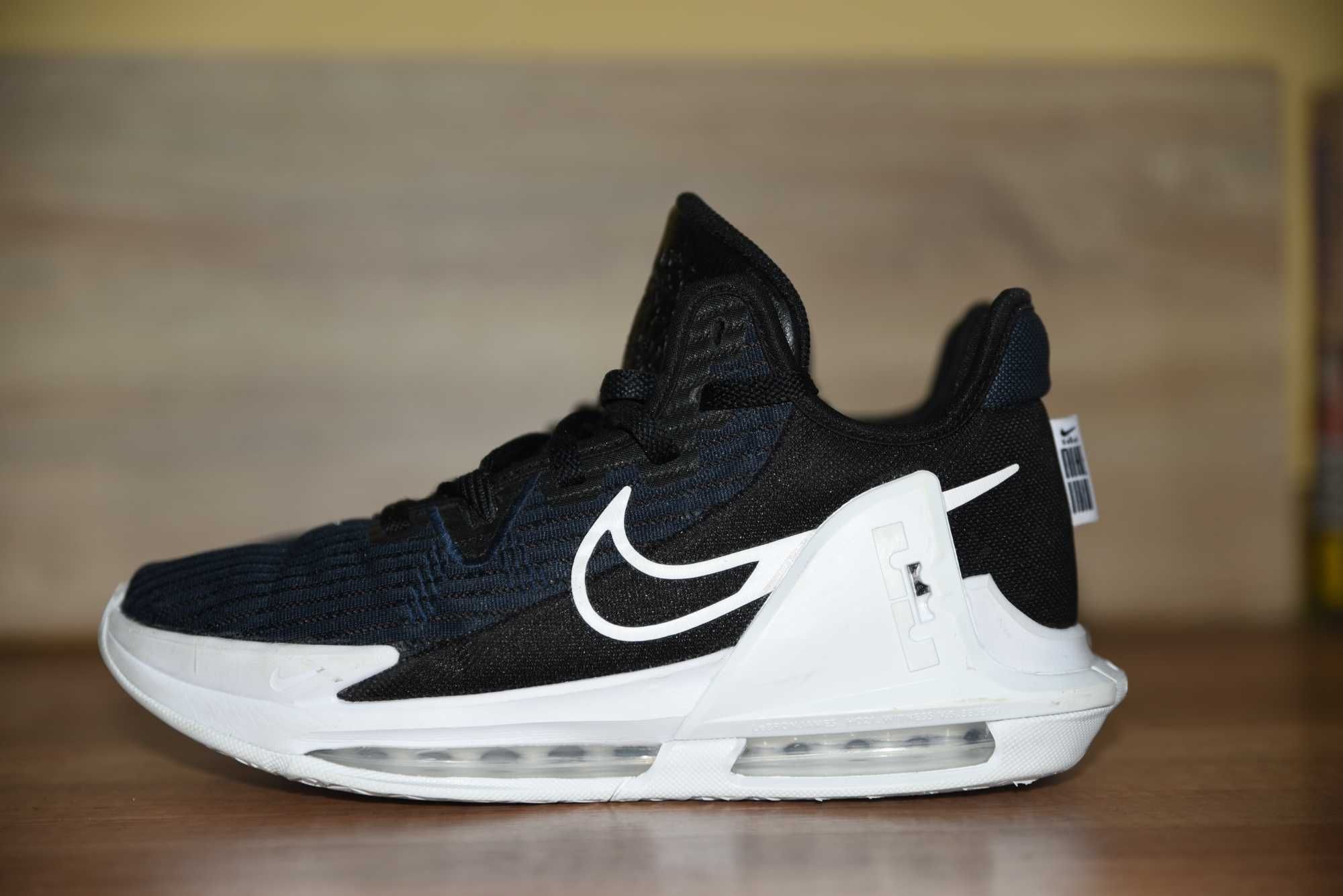 Nike Lebron James оригинални маратонки 41 номер