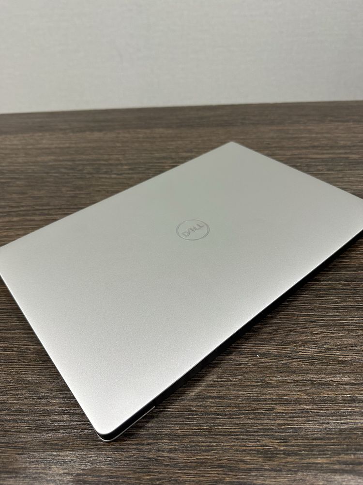 мощный 8-ядерный i7 ультрабук Dell XPS
