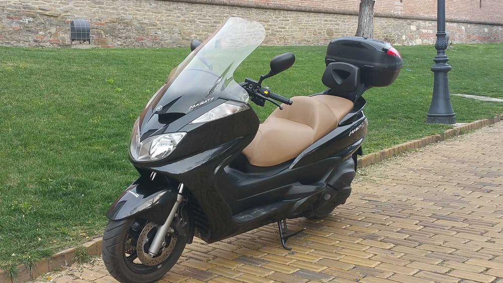 Yamaha Majesty impecabil