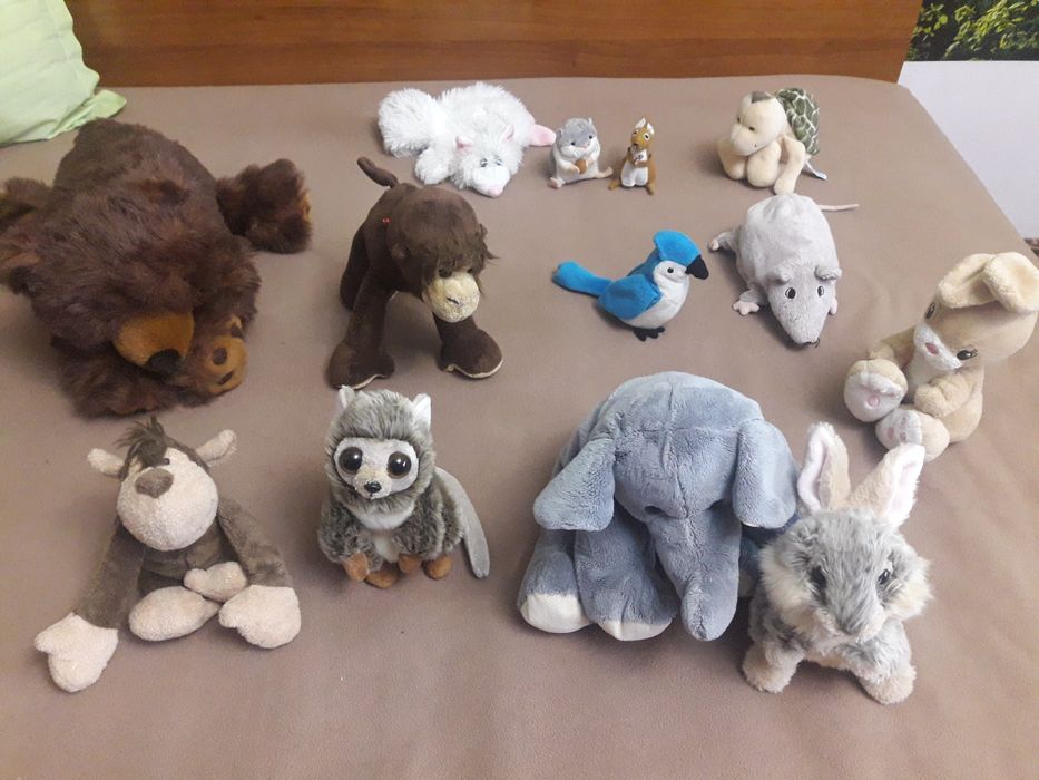 Плюшени играчки големи и малки