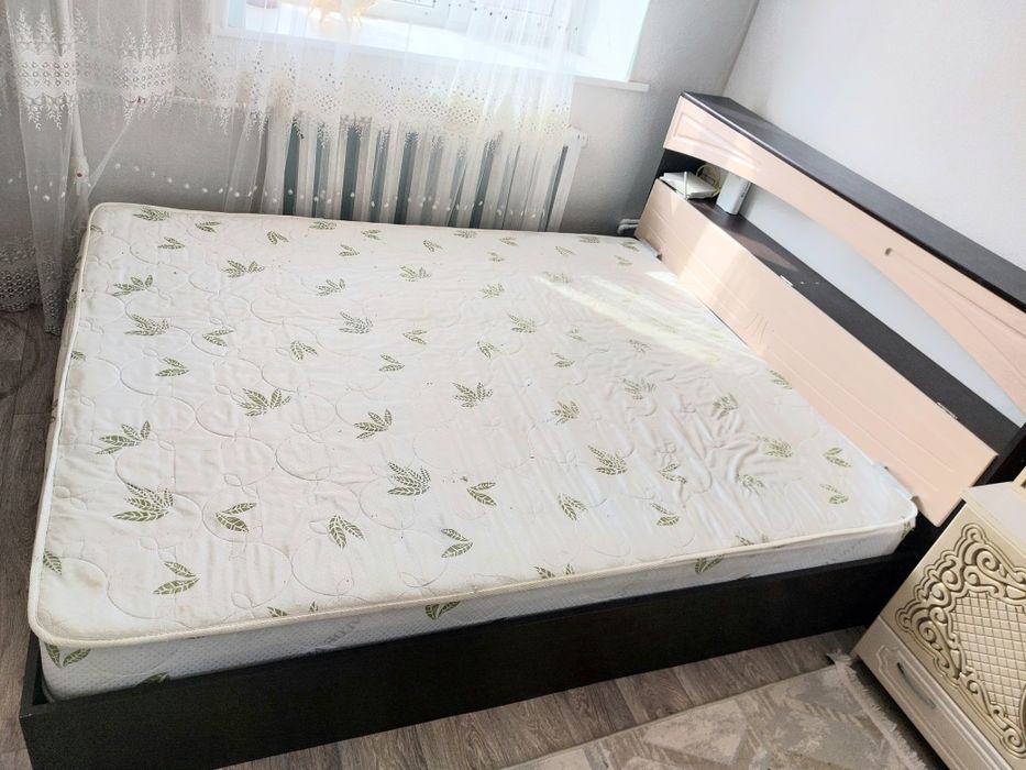 Срочно продам двухспальный кроват