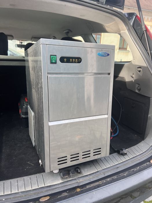 Masina de vase MAXIMA ICE MAKER 24