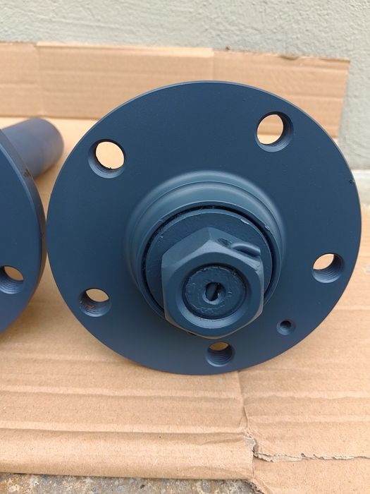 Butucii remorci carute