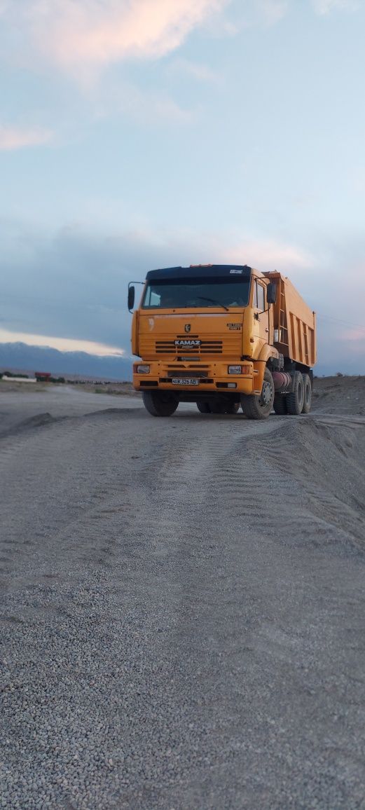 KAMAZ 65115 pul zarur sotilyabd kelishamz