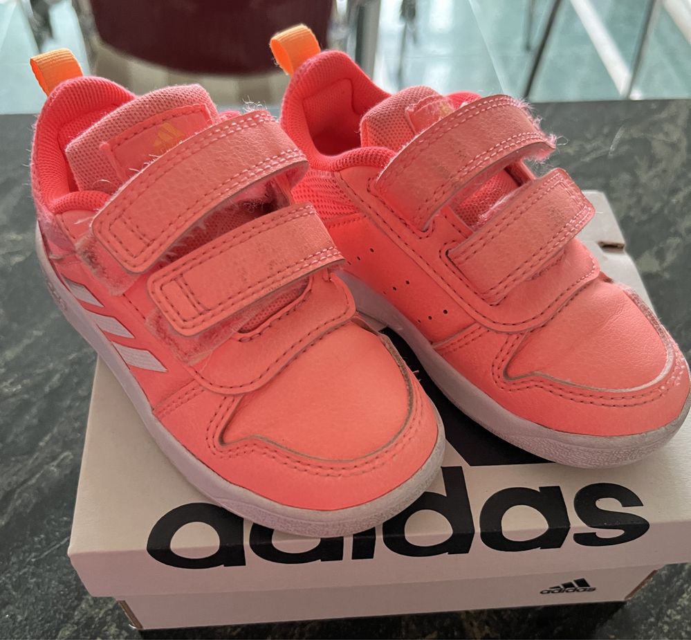 Детски маратонки Adidas 23