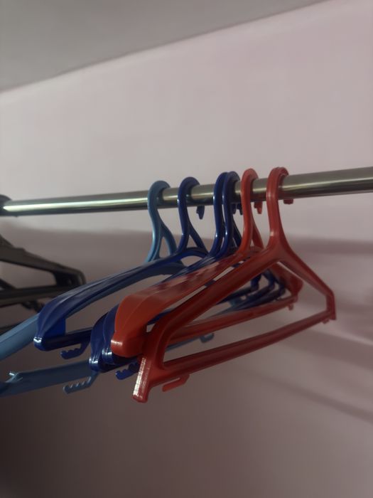 Вешалки разные дешево