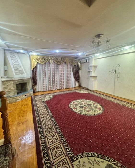 Продаётся 4х комнатная квартира Дуплекс,ул Бабура