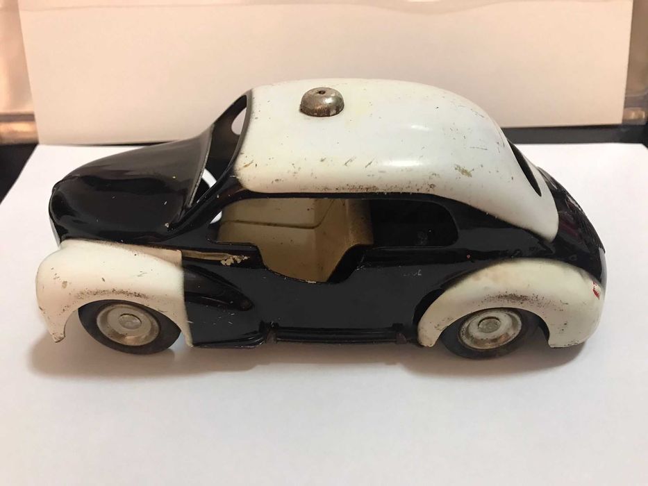 Macheta jucarie veche din tabla RARA Renault 4 CV 1958 Joustra