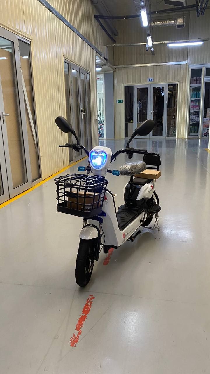 Скутер Мопед электрический бесплатная доставка велосипед Электроскутер