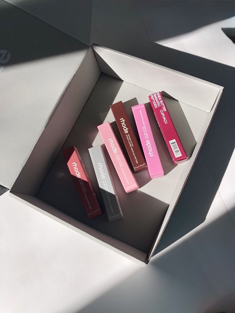 Rhode Peptide Lip Tint- Оригинални от Hailey Bieber , НАЛИЧНИ ЦВЕТОВЕ