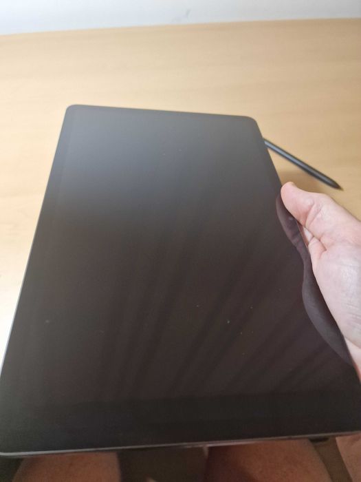 Таблет Samsung S8 11'' + калъф