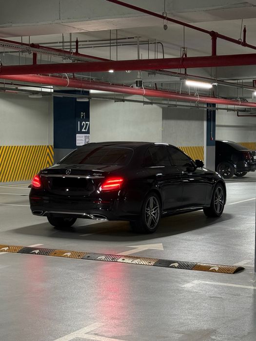 Mercedes Benz W213 E200 4 Matic