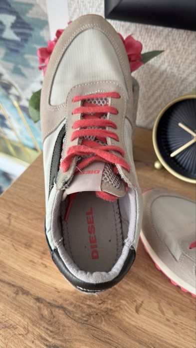 Дамски маратонки Diesel номер 38