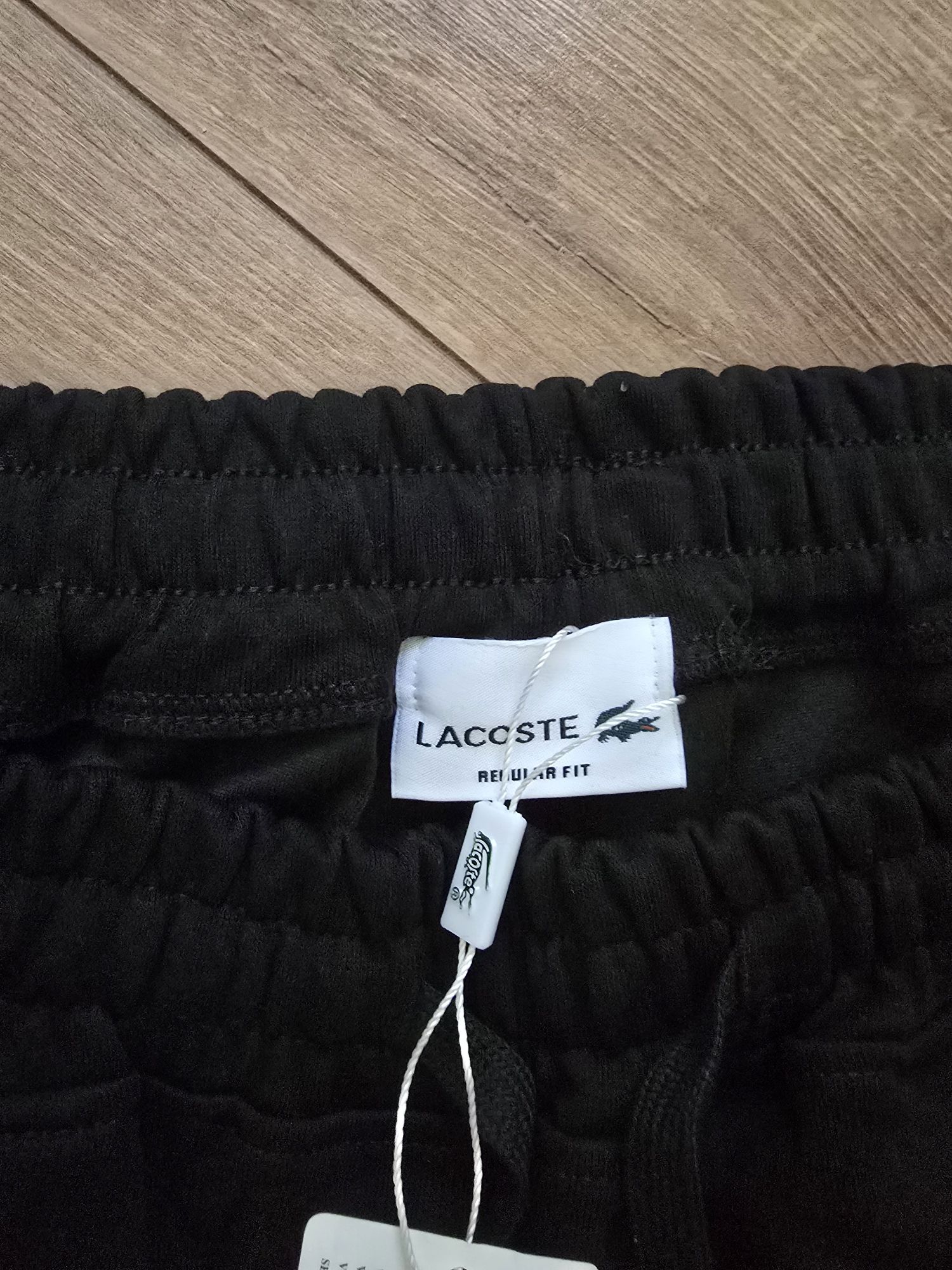 Pantaloni trening Lacoste