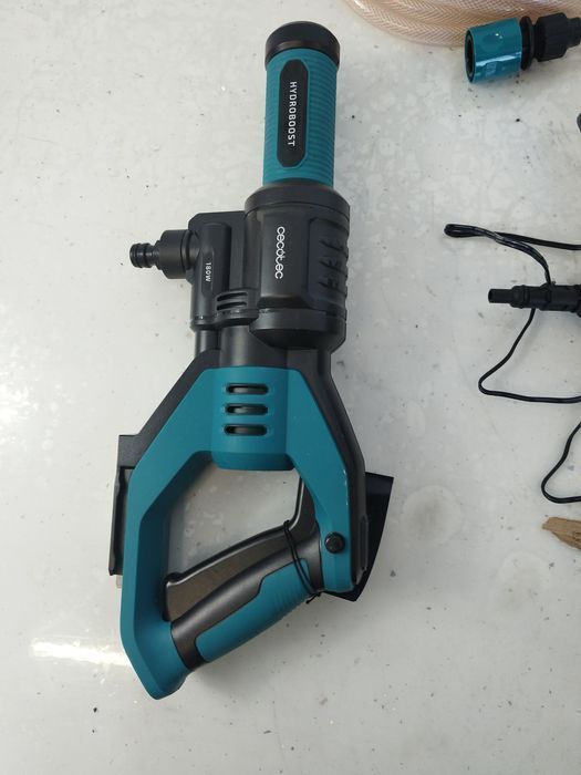 Cecotec HydroBoost 10200 Liberty Pro - Curățare Eficientă