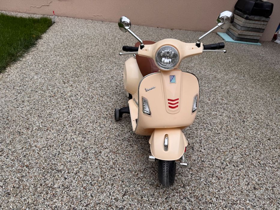 Motoreta electrica pentru copii