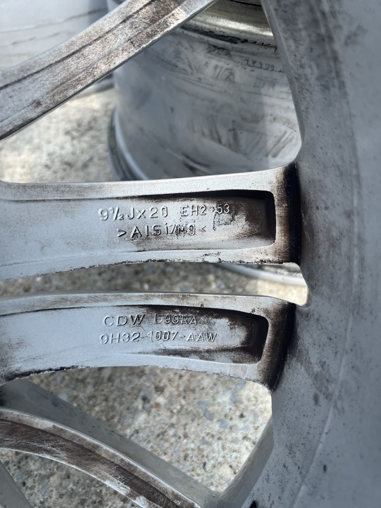 20 Land Rover 9.5Ж
