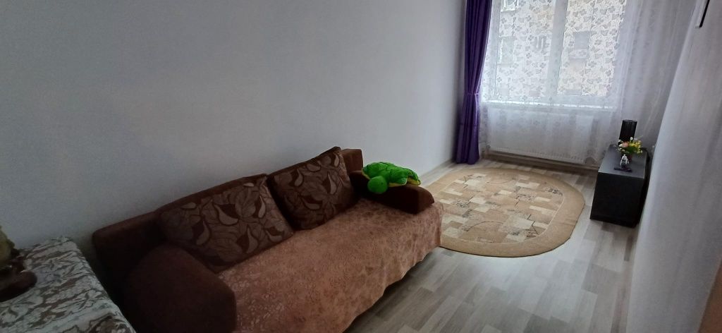 Vând apartament in Motru