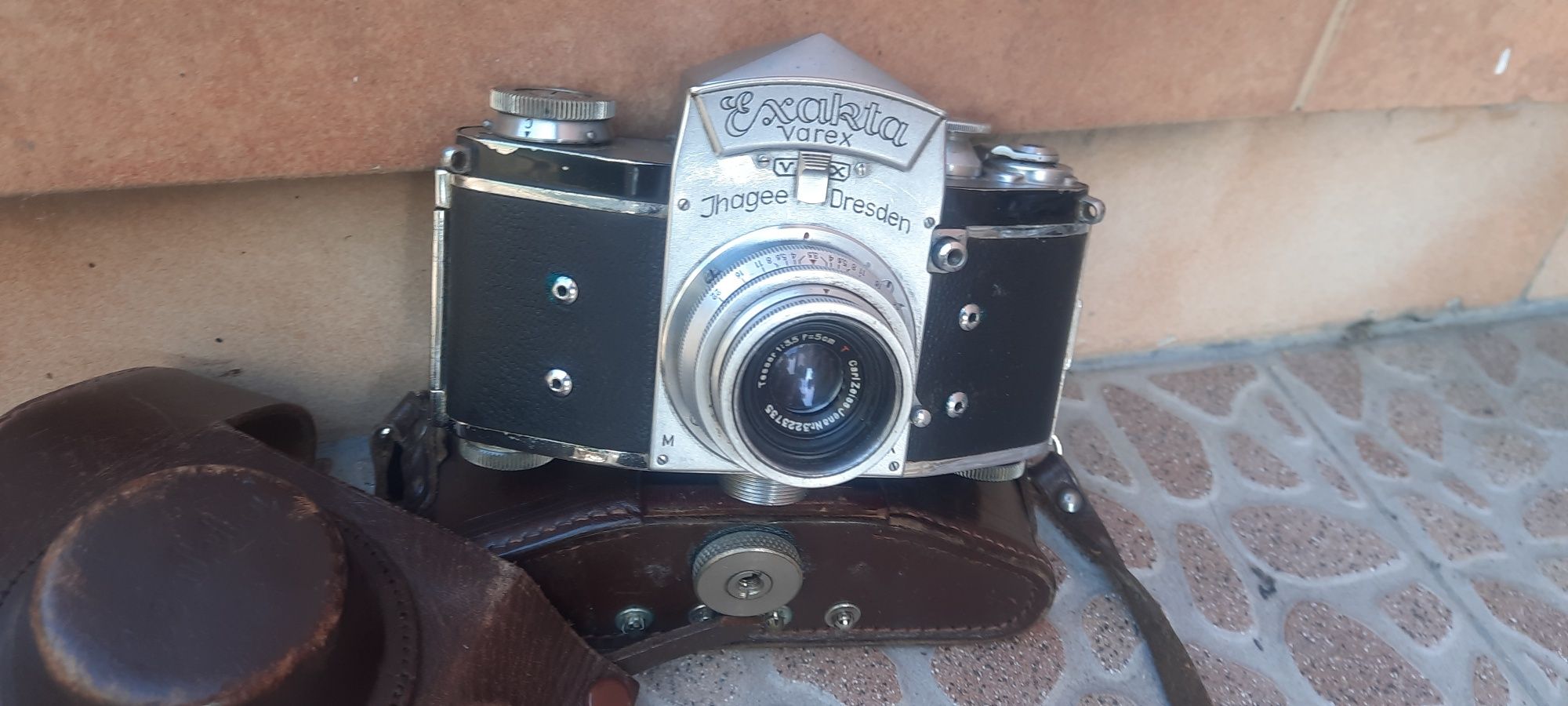 Фотоапарат Exakta varex f=5стTessar 1;3.5 CARL ZEISS