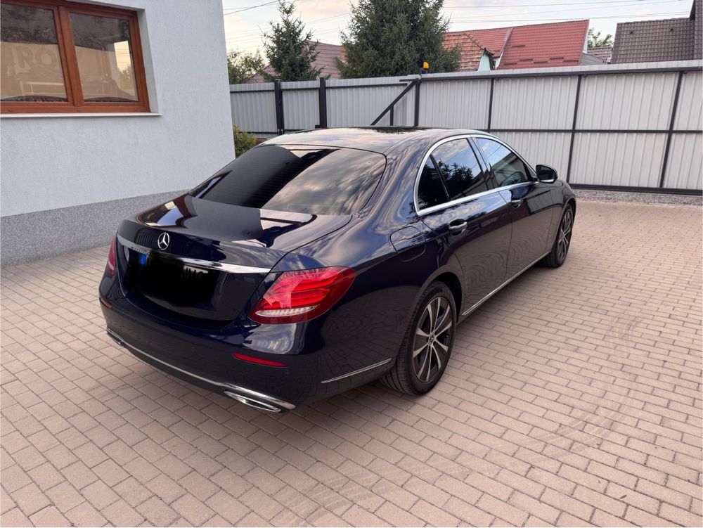 Vand Mercedes-Benz E 220 model EXCLUSIVE