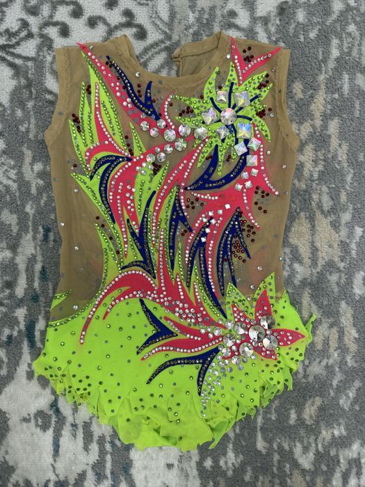 Купальник для художественной гимнастике