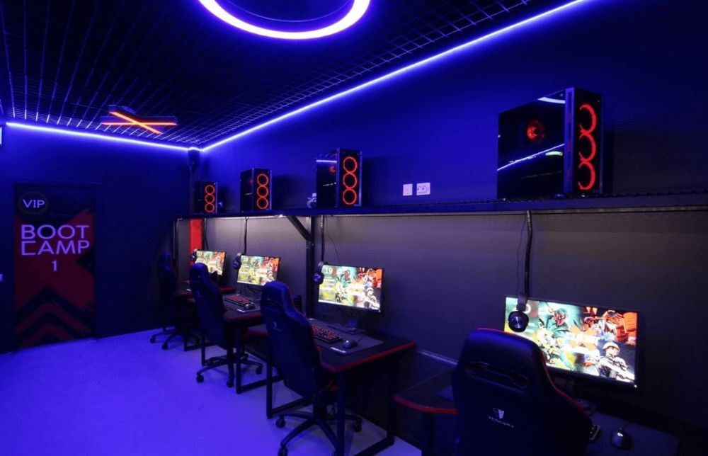 Продаю компьютери связи с закрытием клуба