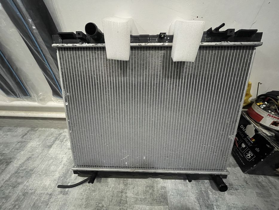 Радиатор охлаждения тойота вензо и киа соренто 2,4
