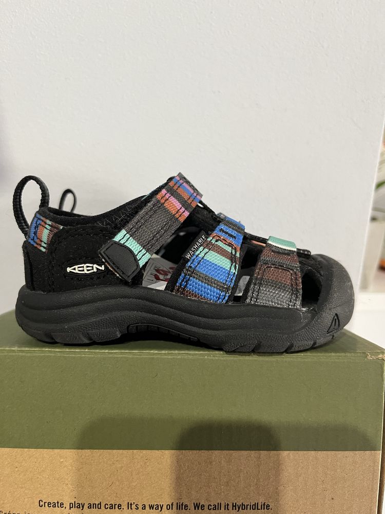 Детски сандалки KEEN номер 23