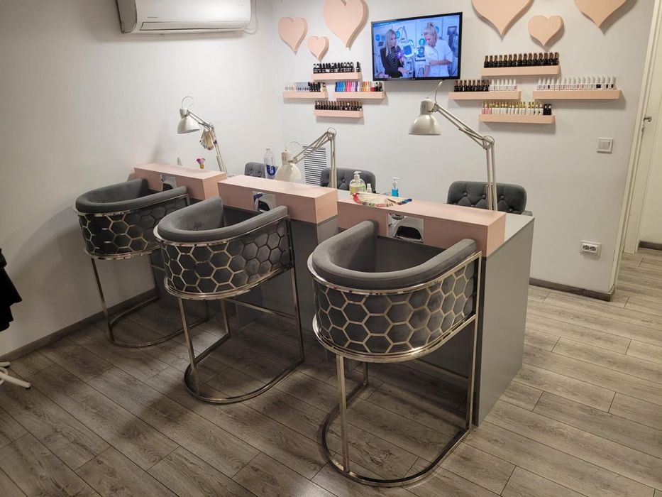 Vand mobilier nail bar receptie