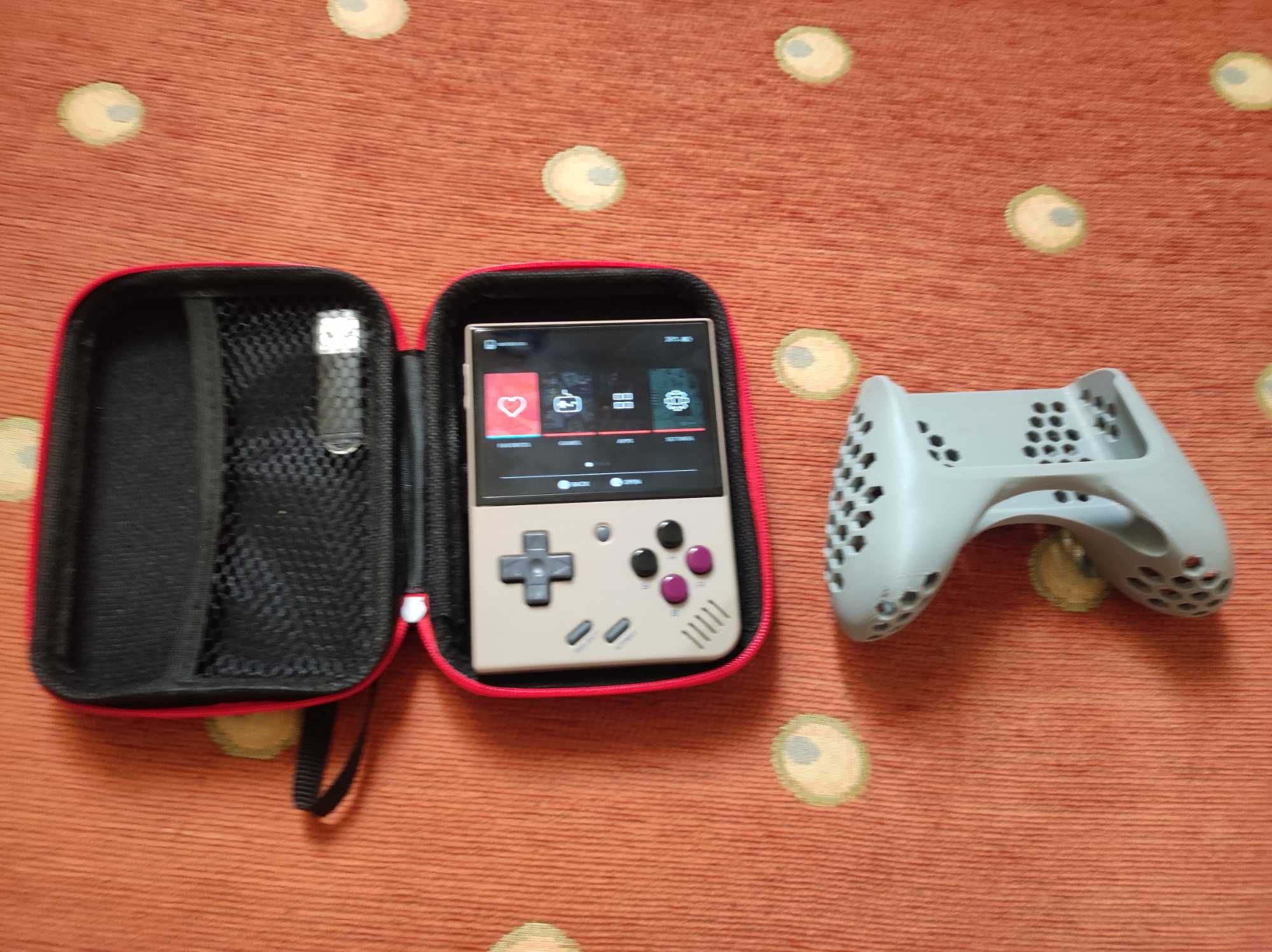 Преносима конзола miyoo mini plus