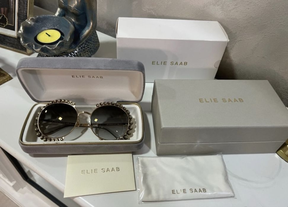 Vand Ochelari de Soare ca si noi