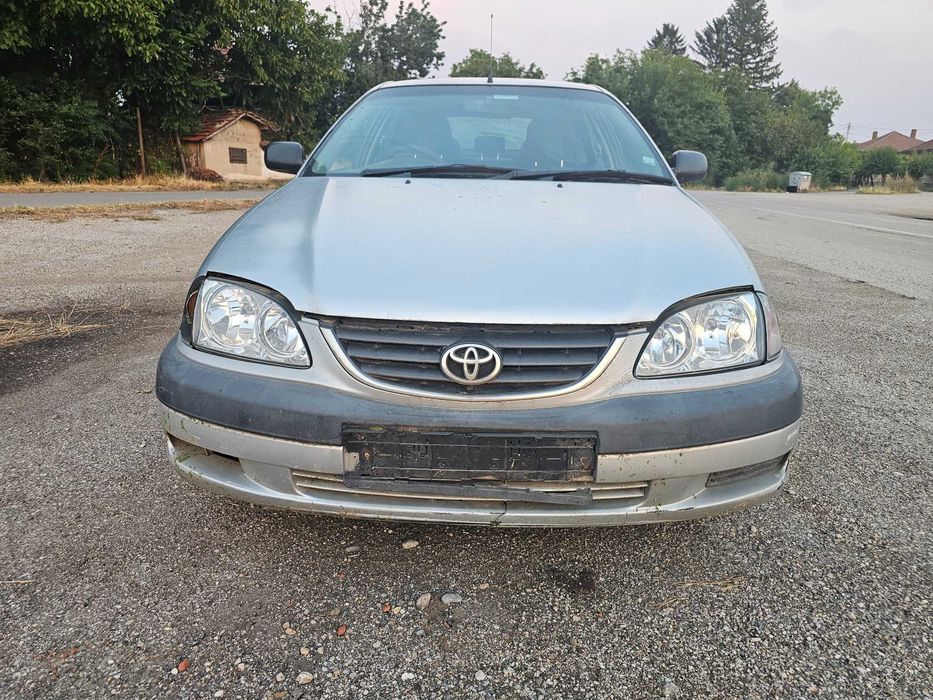 Toyota Avensis на части