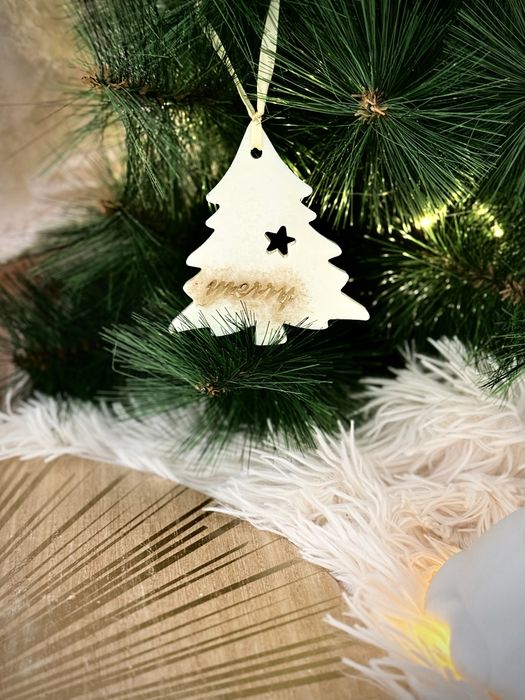 Коледни свещи от соев восък с аромат.Ароматна играчка. Коледен букет.