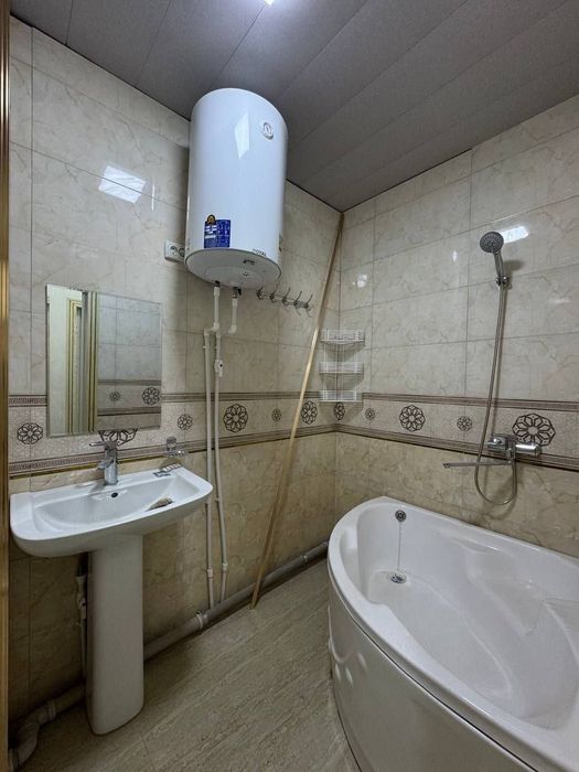 7-mikda 2 xonalik uy sotiladi