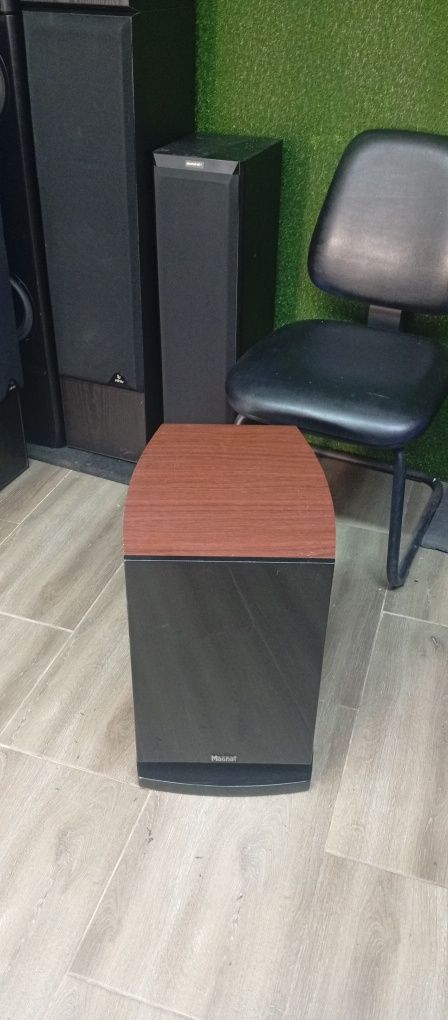 Активен субуфер MAGNAT QUANTUM 625A