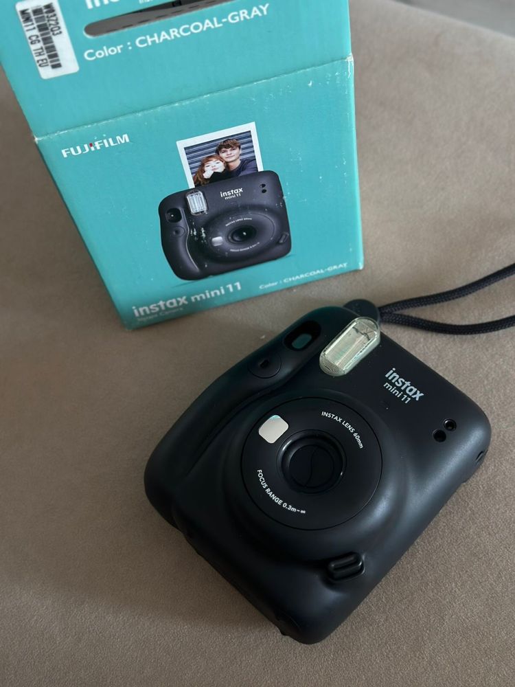 Продается Instax mini 11