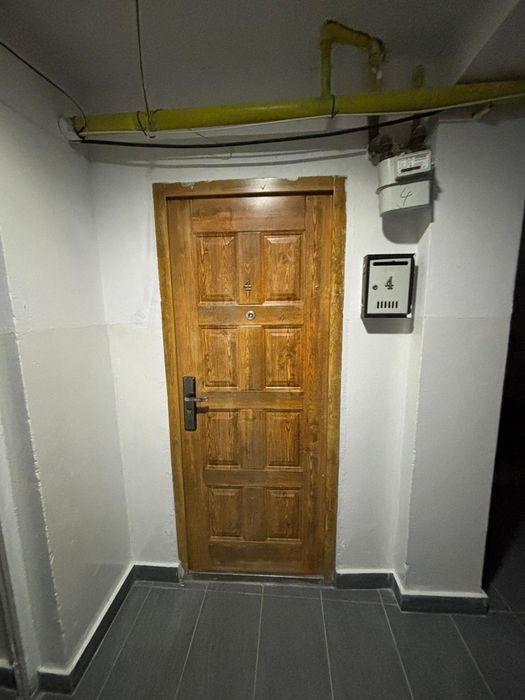 Vând apartament cu doua camere