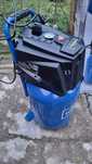 Compresor vertical  30l 8 bari