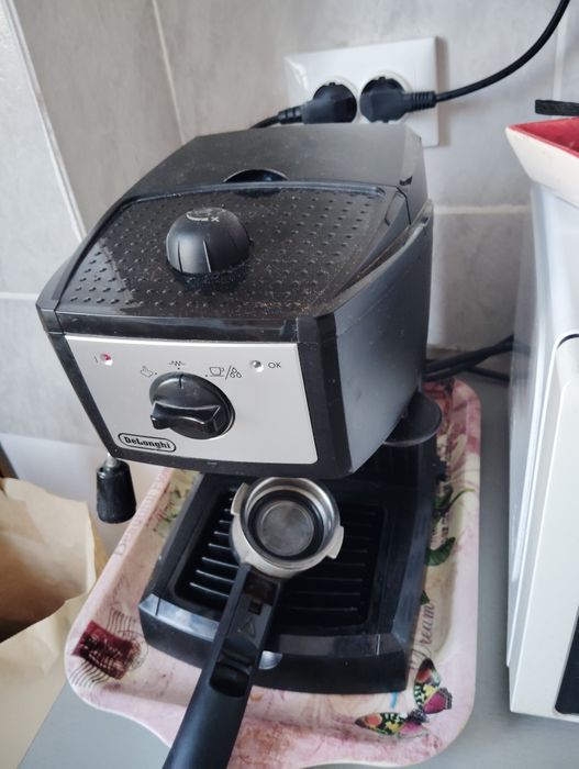 Vand espresor delonghi