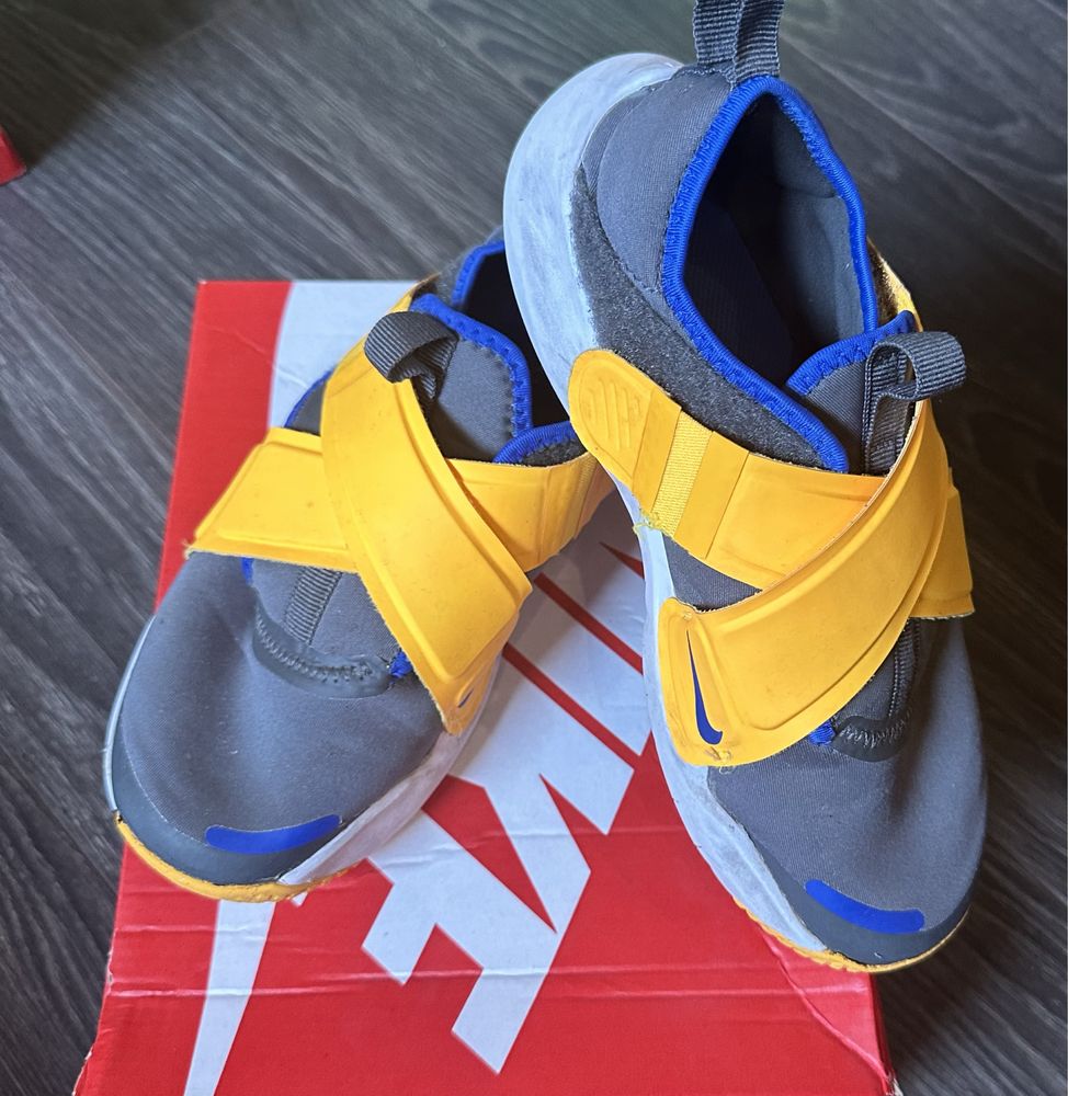 Маратонки Nike 34 номер