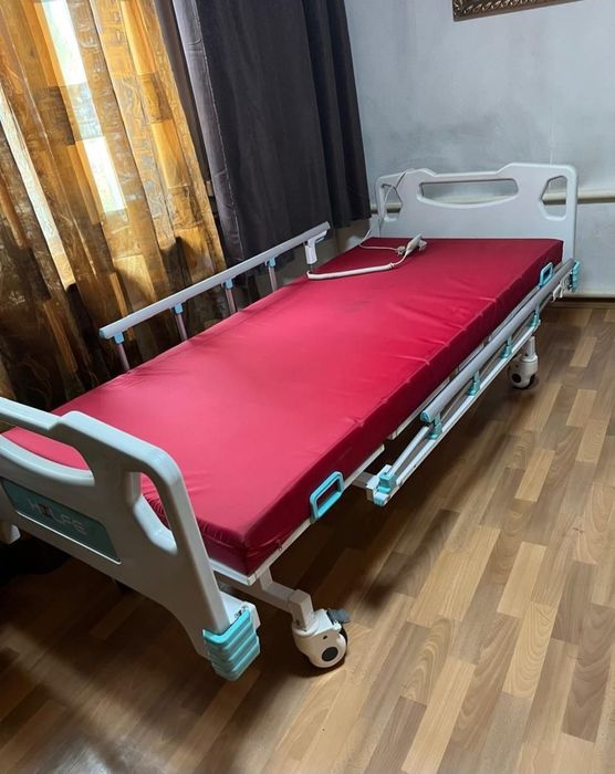 Продам кровать для инвалидов