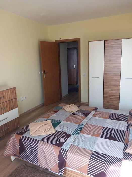 Дава се под наем Двустаен апартамент в Бургас, Зорница - 62 кв.м за 459 € - Снимка #3