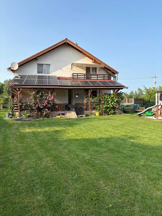 Casa 235 mp utili, Terasa 50, 1702 Teren, 50 deschidere, magazii, beci