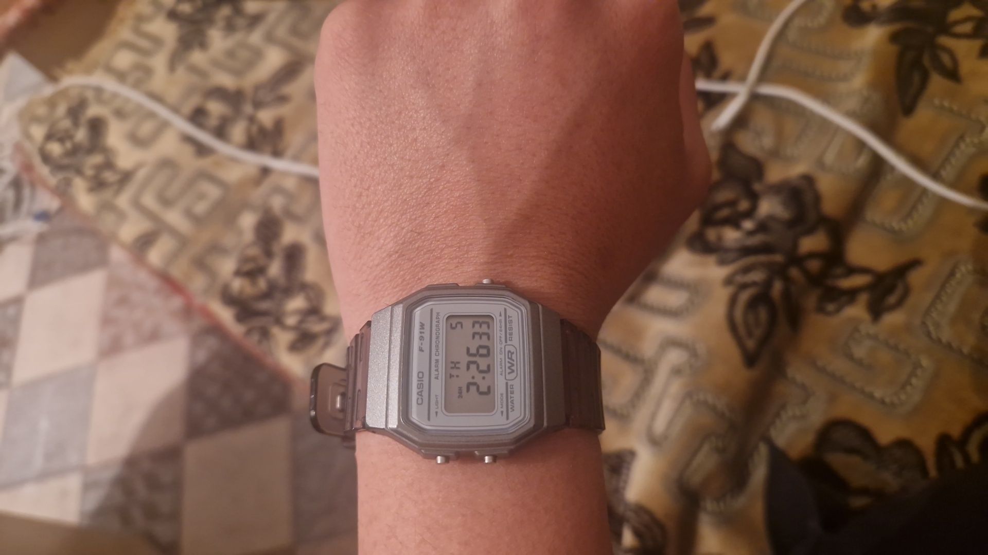 Часы ретро Casio F91w