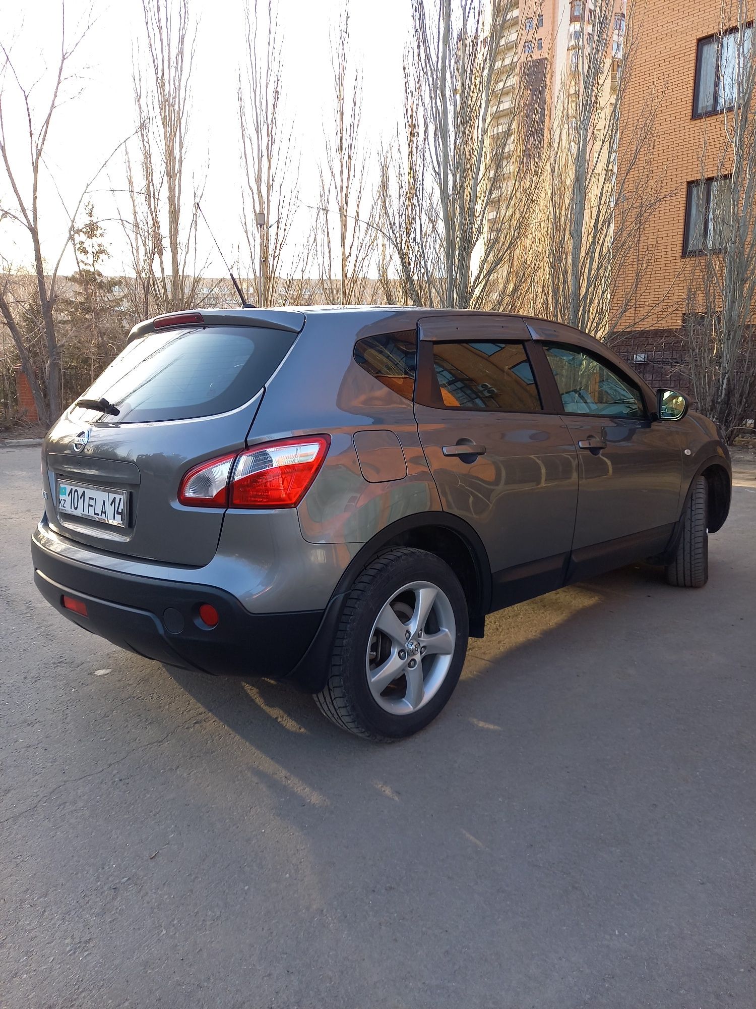 ниссан Qashqai 2012